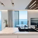 Villa Aurora - Ultra Luxury Ocean Cliff Edge Retreat Arco da Calheta (Madeira)