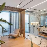 Villa Aurora - Ultra Luxury Ocean Cliff Edge Retreat *