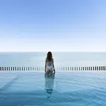 Aurora - Ultra Luxury Ocean Cliff Edge Retreat *