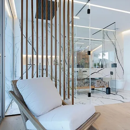 Aurora Iii - Ultra Luxury Ocean Cliff Edge Retreat *