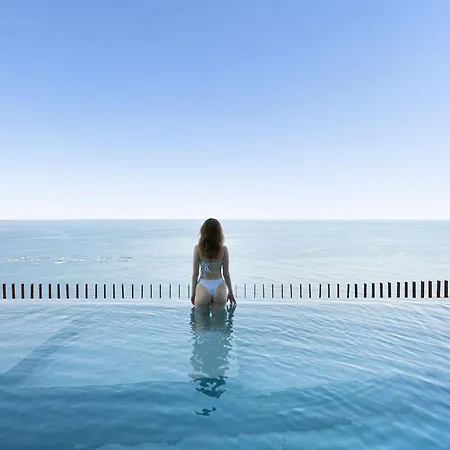 Aurora Iii - Ultra Luxury Ocean Cliff Edge Retreat *