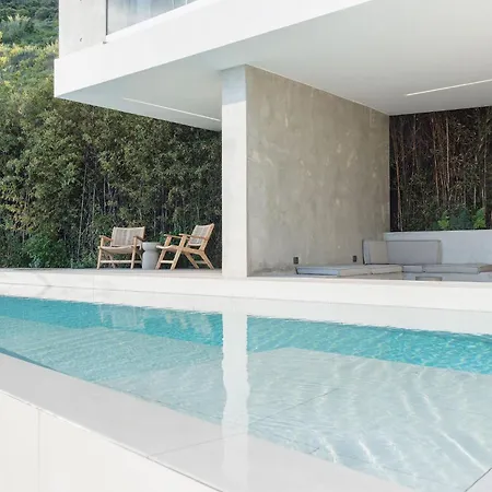 Aurora Iii - Ultra Luxury Ocean Cliff Edge Retreat Βίλα Arco da Calheta (Madeira)